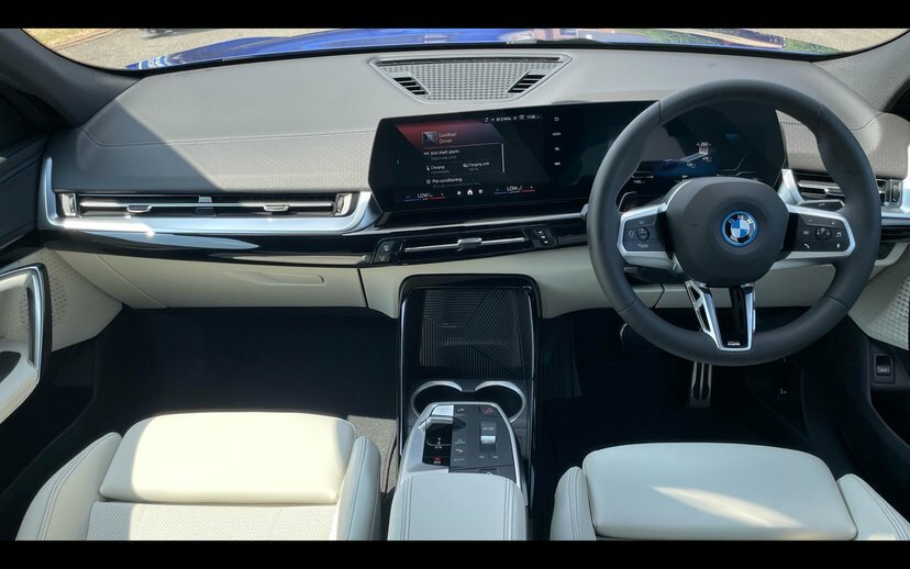 BMW iX2 20 66.5Kwh M Sport Suv Edrive 1 Blue #4