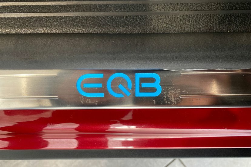 Mercedes-Benz EQB 250 140Kw Amg Line Premium Grey #27