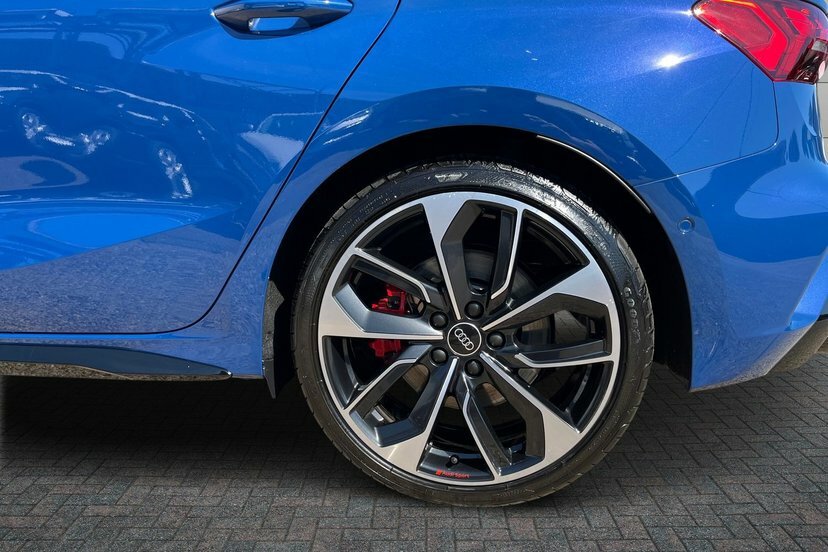 Audi S3 2.0 Tfsi Black Edition Sportback S Tron Blue #5
