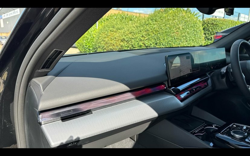 BMW 5 Series 520I M Sport 2026 Grey #30