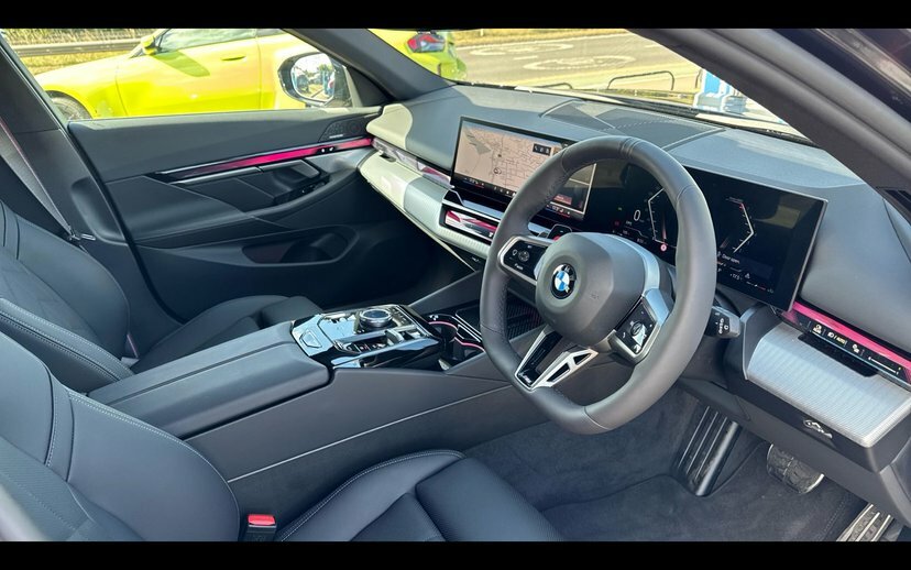 BMW 5 Series 2.0 520I Mht M Sport Pro Touring Steptronic Black #6