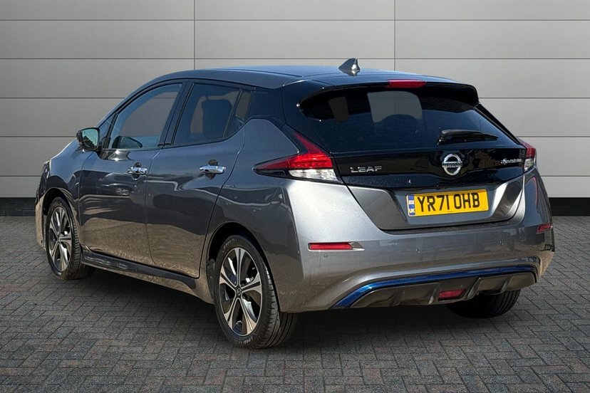 Nissan Leaf 40Kwh N-connecta Hatchback 150 Grey #3