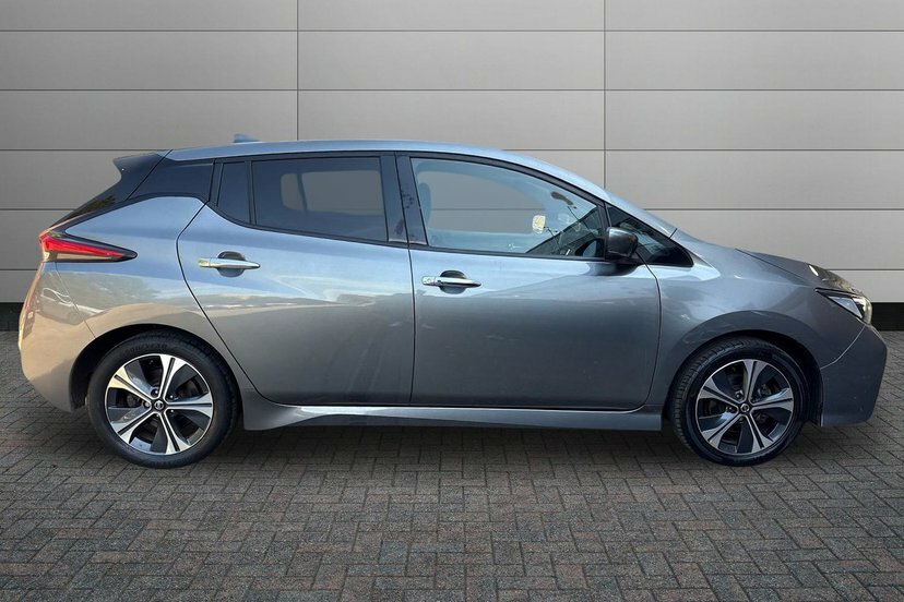 Nissan Leaf 40Kwh N-connecta Hatchback 150 Grey #4