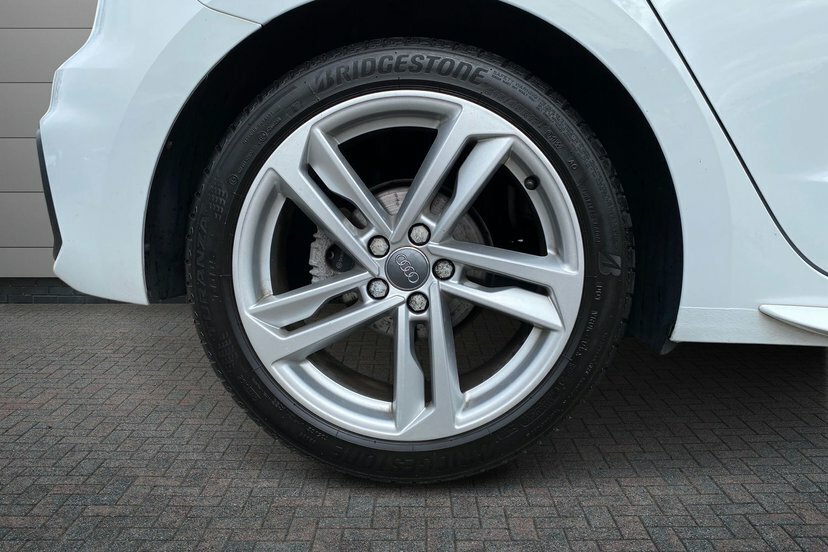 Audi A1 1.0 Tfsi 30 S Line Sportback 11 White #5
