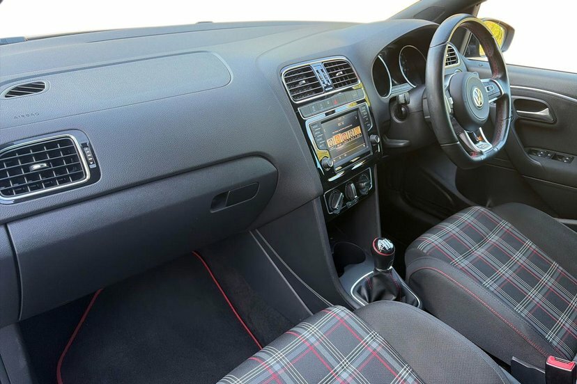 Volkswagen Polo 1.8 Tsi Gti Hatchback 192 Ps D Black #2
