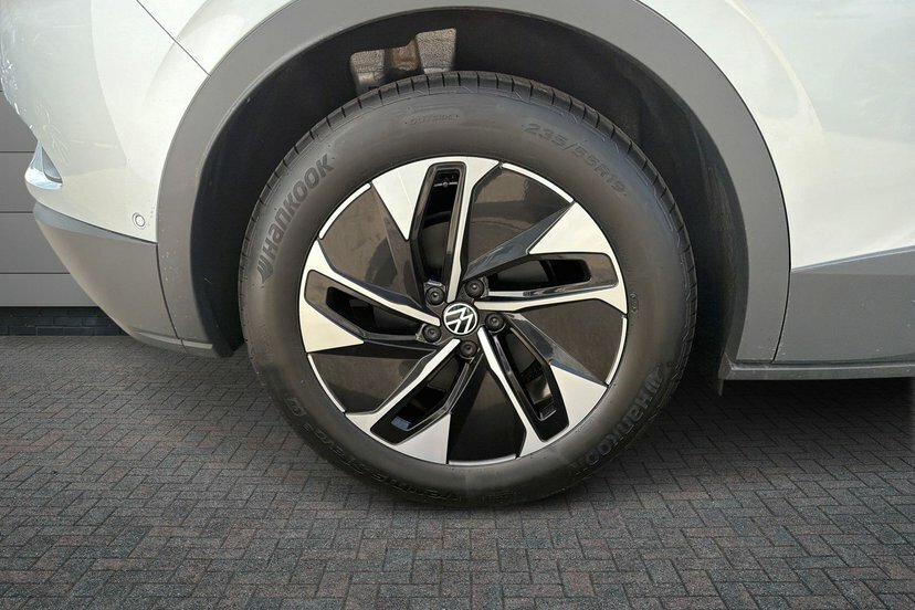 Volkswagen ID.4 Pure 52Kwh Match Suv 170 Ps Silver #5