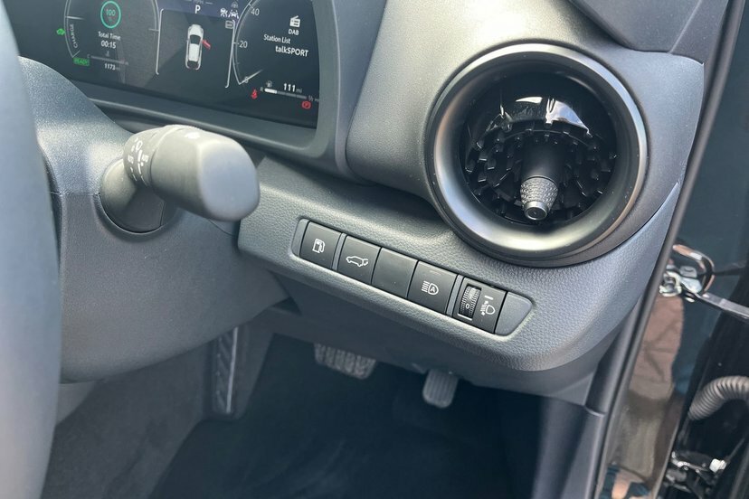 Toyota C-Hr 1.8 Hybrid Excel Cvt  #23