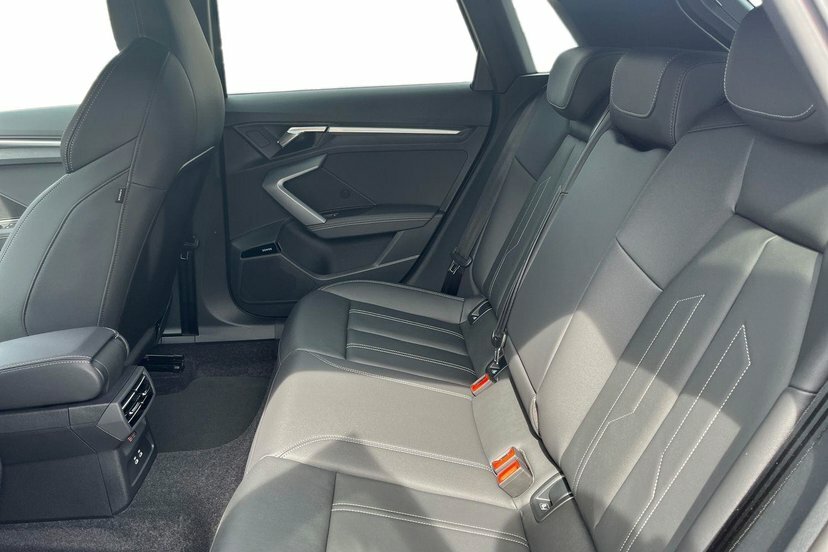 Audi A3 1.5 Tfsie Sport Sportback Plug-in Hybri Grey #8
