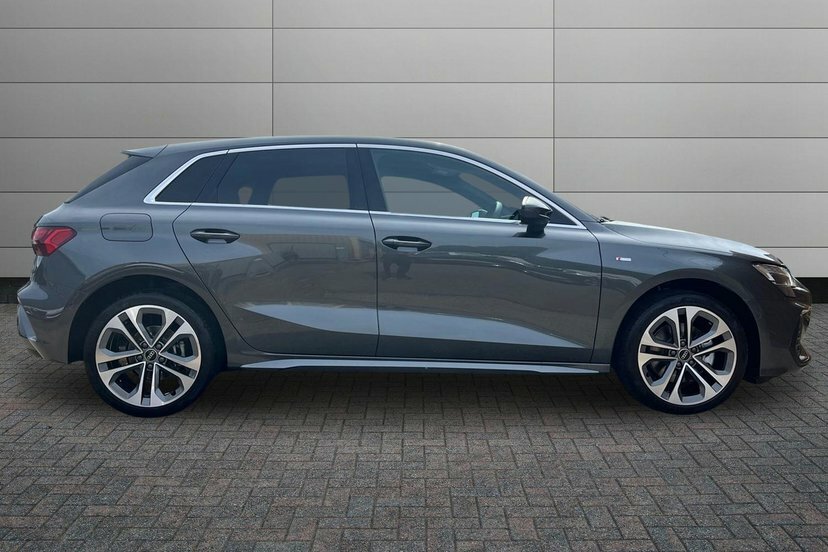 Audi A3 1.5 Tfsie S Line Sportback Plug-in Hybr Grey #4