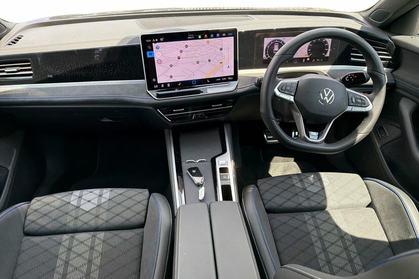 Volkswagen Passat 1.5 Etsi R-line Dsg 5 000 Miles #11