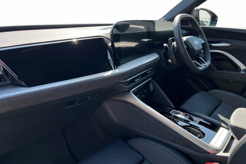 Audi Q5 2.0 E-hybrid 25.9Kwh Black Edition Sportback P Grey #2