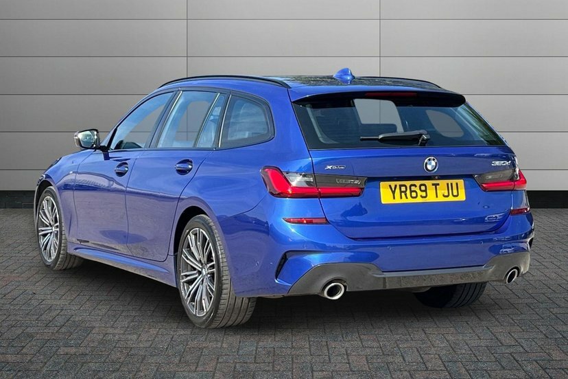 BMW 3 Series 2.0 320D M Sport Touring Xdrive YR69TJU #3