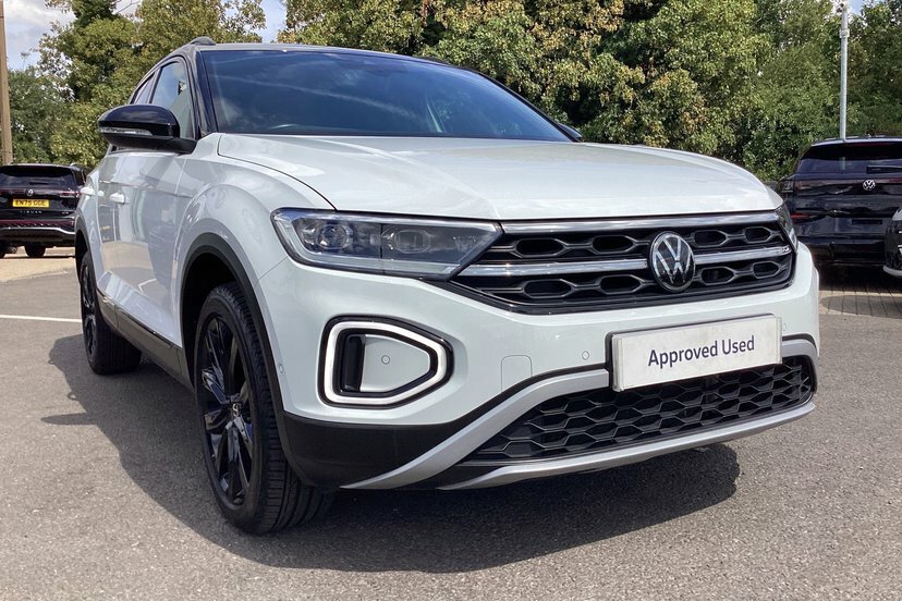 Volkswagen T-Roc 1.5 Tsi 150Ps R-line Evo Dsg Black #9