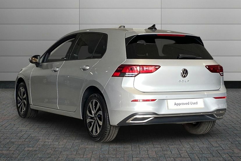 Volkswagen Golf 1.5 Etsi Mhev Active Hatchback Hybrid D Silver #3