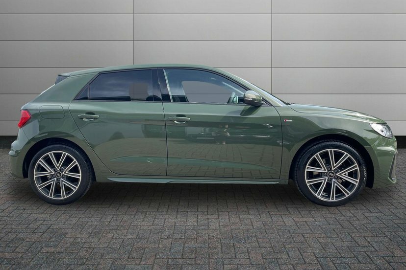 Audi A1 1.0 Tfsi 30 S Line Sportback S Tronic Green #3
