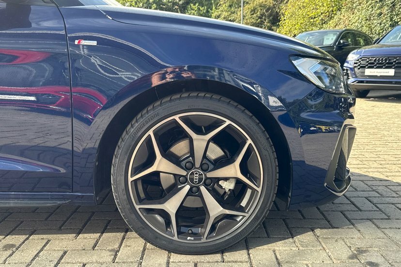 Audi A1 1.0 Tfsi 25 Sport Sportback S Tronic 9 Blue #13