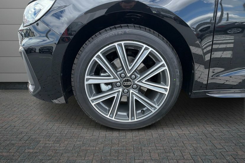 Audi A1 1.0 Tfsi 30 S Line Sportback S Tronic Black #5