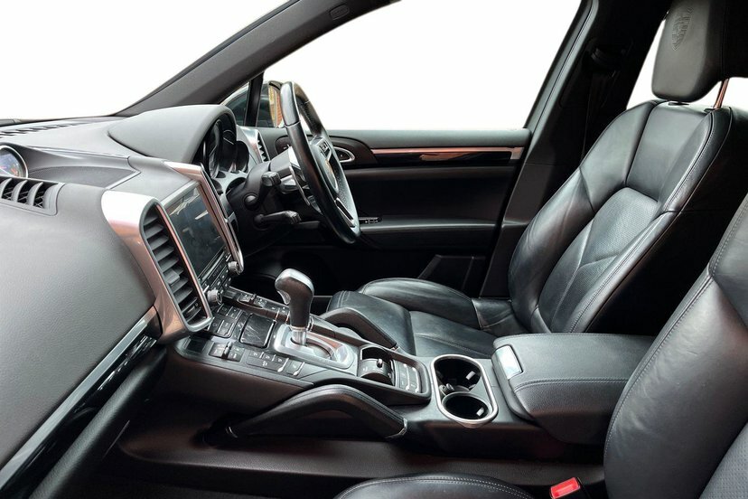 Porsche Cayenne 3.0 Td V6 Platinum Edition Suv Tiptroni Black #2