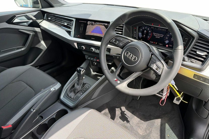 Audi A1 1.5 Tfsi 35 S Line Sportback S Tronic Black #6
