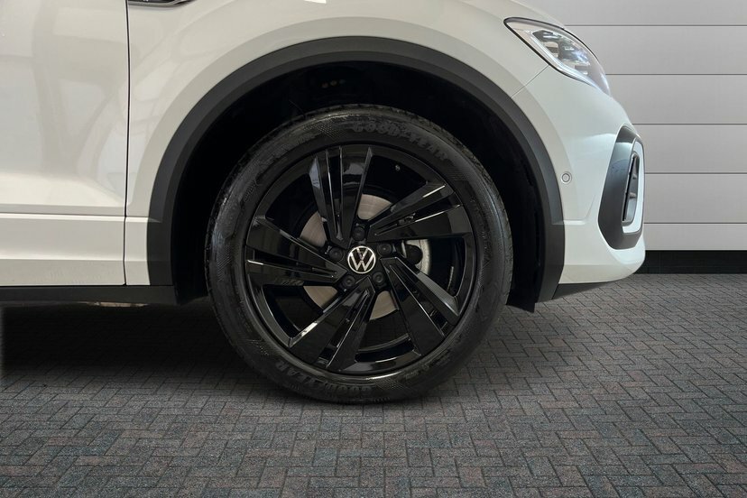 Volkswagen T-Roc 1.5 Tsi Black Edition Suv Dsg 150 Ps Black #5