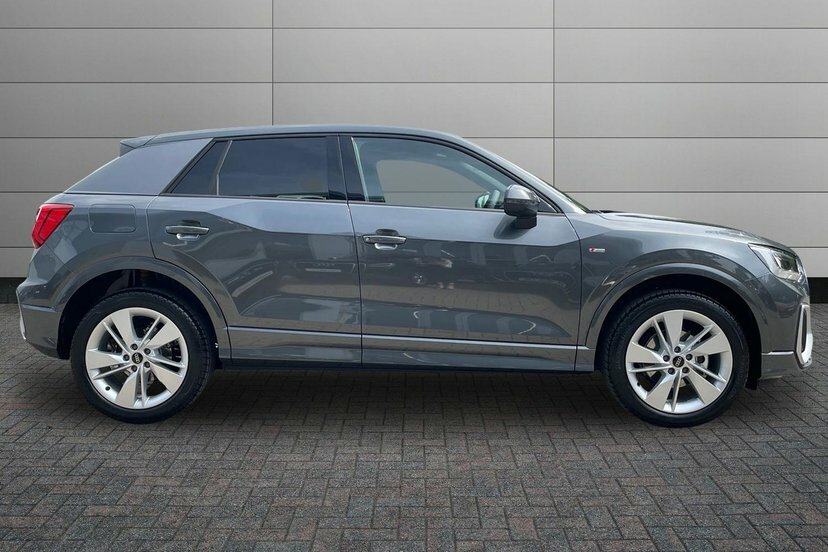 Audi Q2 1.5 Tfsi Cod 35 S Line Suv S Tronic 15 Grey #4