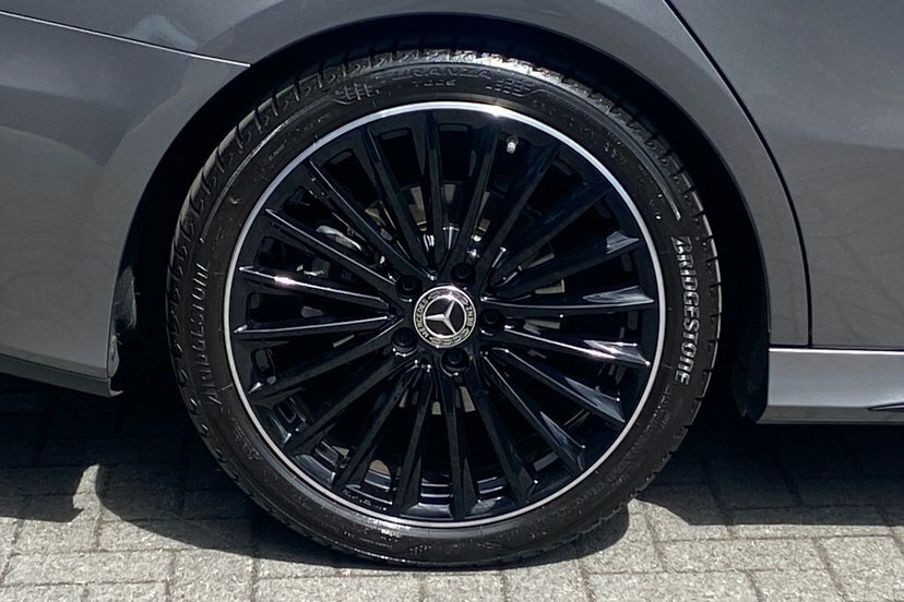 Mercedes-Benz A Class 1.3 A180h Mhev Sport Executive 7G-dct Euro 6 S Black #26
