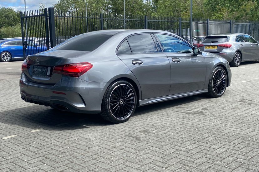 Mercedes-Benz A Class 1.3 A180h Mhev Sport Executive 7G-dct Euro 6 S Black #24