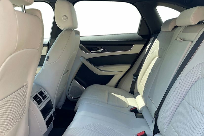 Jaguar F-Pace 2.0 P250i R-dynamic Se Suv Awd 25 Black #4
