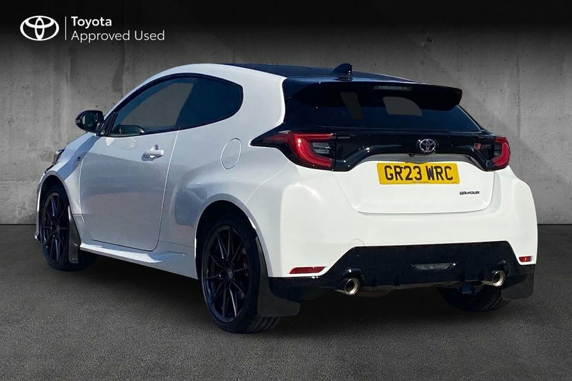 Toyota Yaris 1.6T Gr Circuit Hatchback Awd 2 White #4