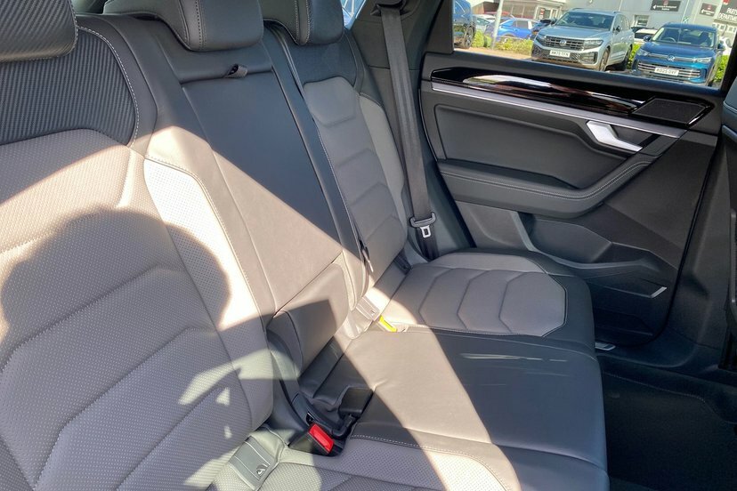 Volkswagen Touareg 3.0 V6 Tdi Final Edition Suv Tiptronic Silver #22