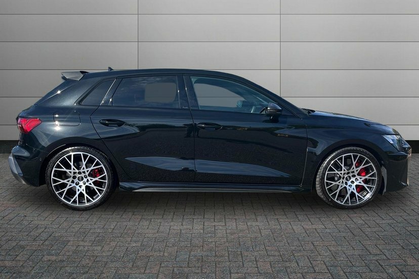 Audi RS3 2.5 Tfsi Carbon Vorsprung Sportback S T Black #4