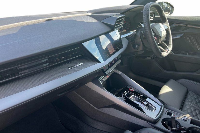 Audi RS3 2.5 Tfsi Carbon Vorsprung Sportback S T Black #2