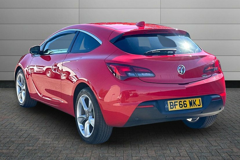 Vauxhall Astra GTC 1.6 Cdti Ecoflex Sri Coupe 136 Red #3