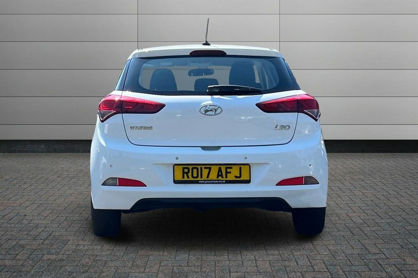 Hyundai I20 1.2 Se Hatchback Euro 6 84 Ps White #12