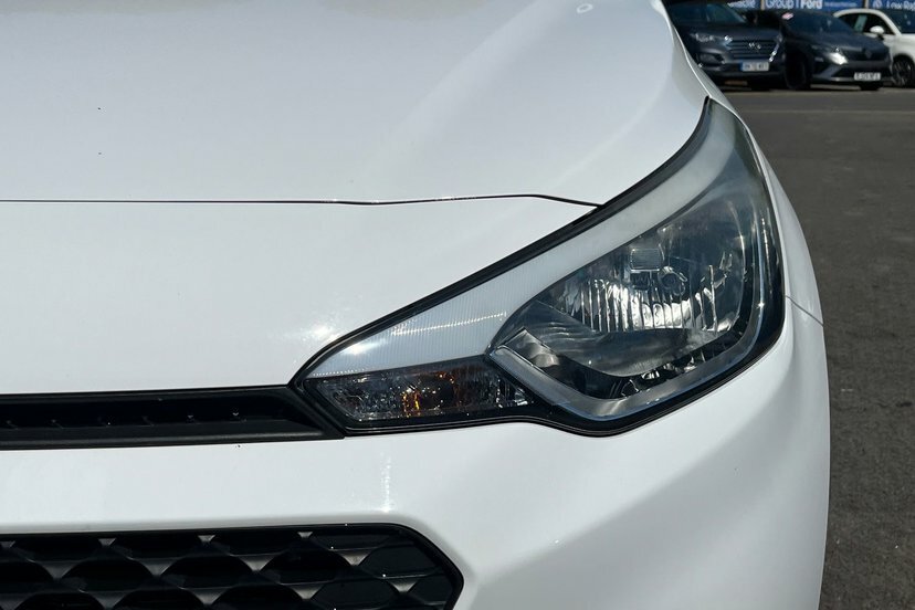 Hyundai I20 1.2 Se Hatchback Euro 6 84 Ps White #15