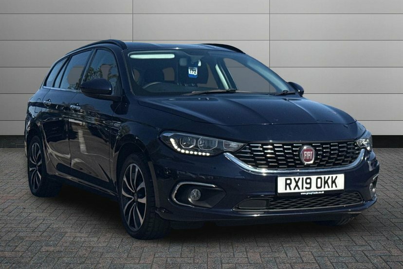 Fiat Tipo 1.6 Multijetii Lounge Estate 12 Blue