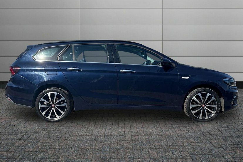 Fiat Tipo 1.6 Multijetii Lounge Estate 12 Blue #4