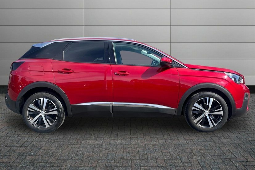 Peugeot 3008 1.2 Puretech Allure Suv 130 Ps Red #4