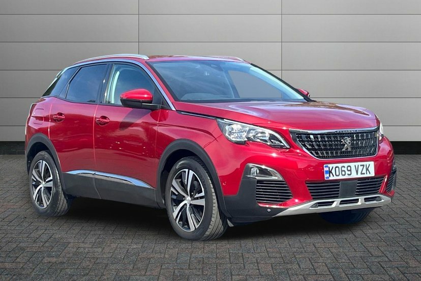 Peugeot 3008 1.2 Puretech Allure Suv 130 Ps Red