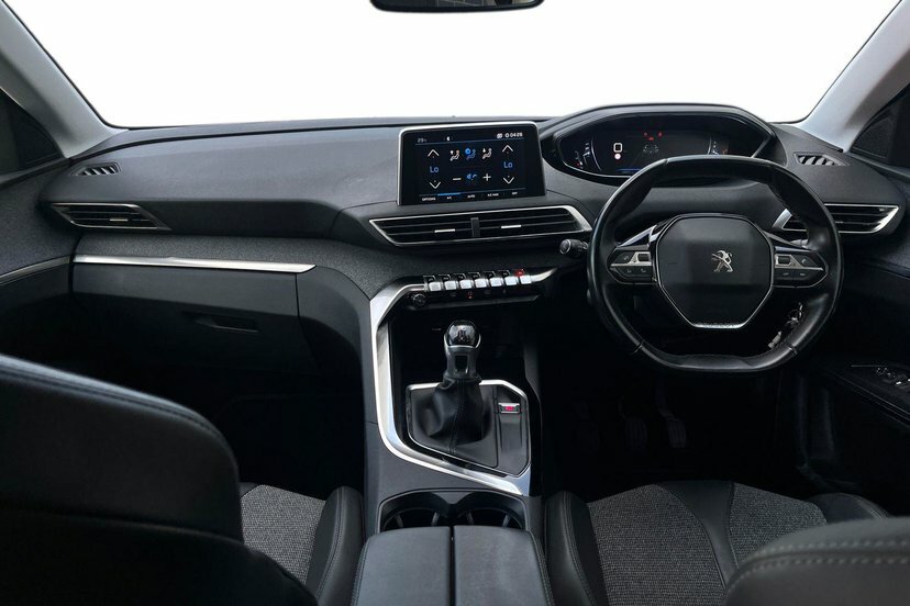 Peugeot 3008 1.2 Puretech Allure Suv 130 Ps Red #6