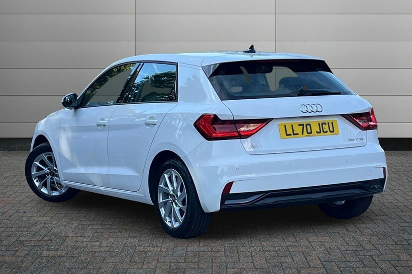 Audi A1 1.0 Tfsi 25 Sport Sportback S Tronic 9 White #3