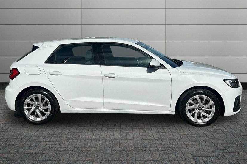 Audi A1 1.0 Tfsi 30 Sport Sportback S Tronic 1 White #4