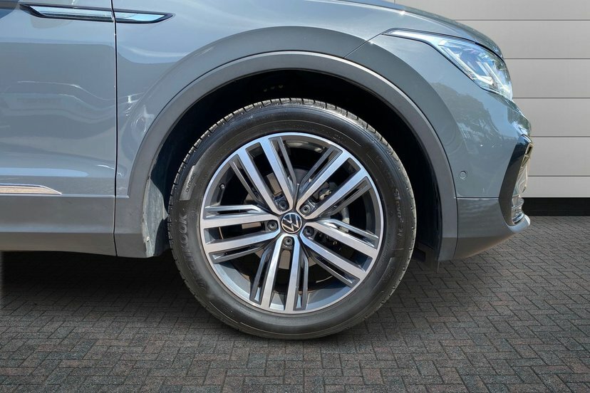 Volkswagen Tiguan 1.5 Tsi Elegance Suv Dsg 150 Ps Grey #5