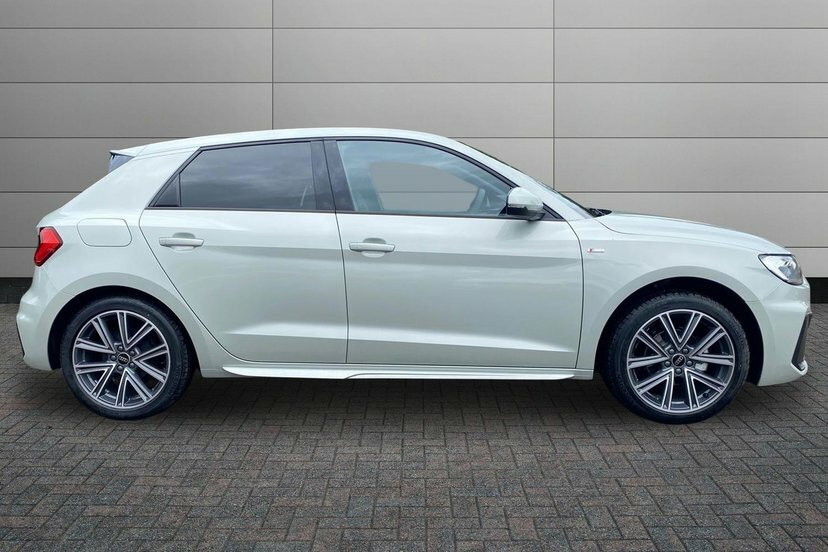 Audi A1 1.0 Tfsi 25 S Line Sportback S Tronic Silver #4