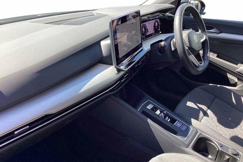 Volkswagen Golf 1.5 Etsi Mhev Match Hatchback Hybrid Ds Black #2