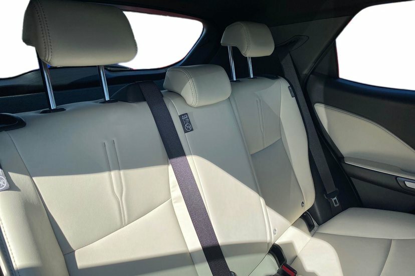 Lexus LBX 1.5 Vvt-ie Premium Suv Hybrid E-cvt Eur White #9