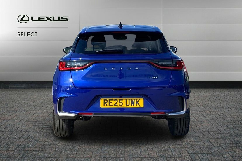 Lexus LBX 1.5 Vvt-ie Premium Suv Hybrid E-cvt Eur White #10