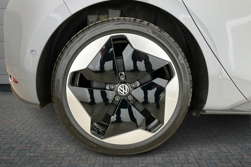 Volkswagen ID.3 Pro S 79Kwh Match Hatchback 204 Black #5