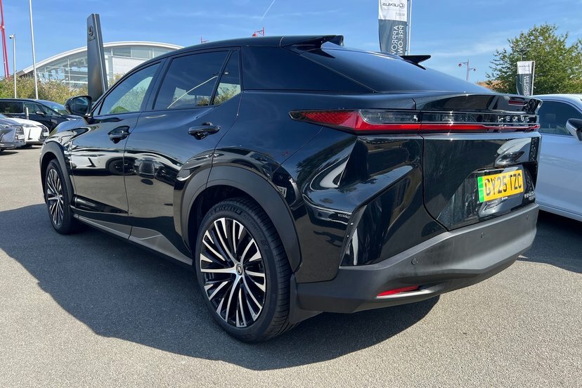 Lexus RZ 300E 71.4Kwh Takumi Suv 204 Ps Black #34