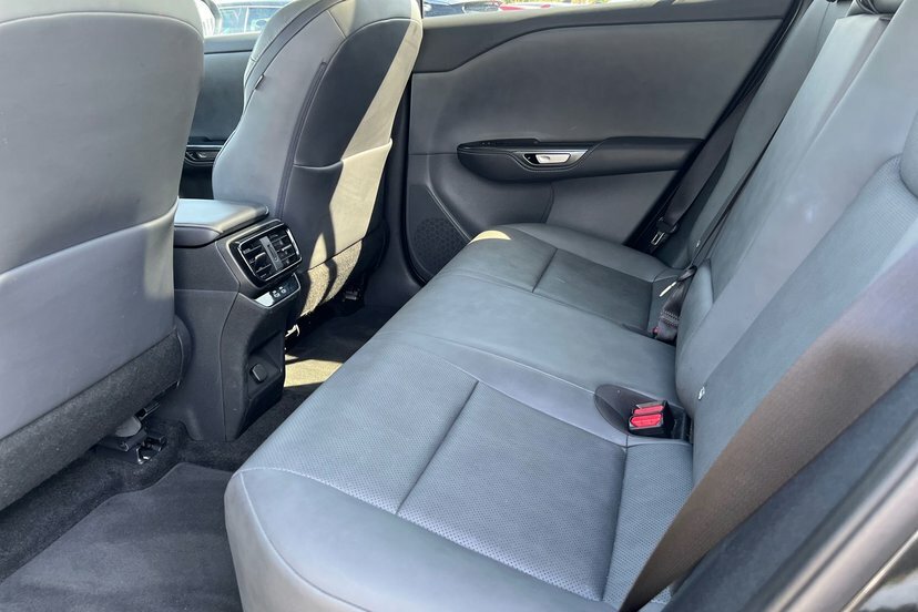 Lexus RZ 300E 71.4Kwh Takumi Suv 204 Ps Black #29